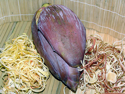 Chợ Bình Điền phát hiện 300 kg bắp chuối sử dụng chất tẩy trắng vượt ngưỡng